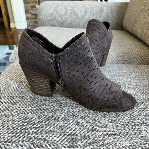 Madeline Worth It Shootie or Bootie in Dark Earth size 8 M Like New - Picture 5 of 16